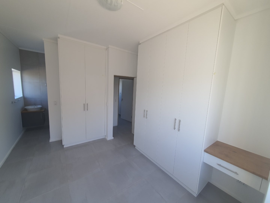 To Let 3 Bedroom Property for Rent in Pacaltsdorp Western Cape